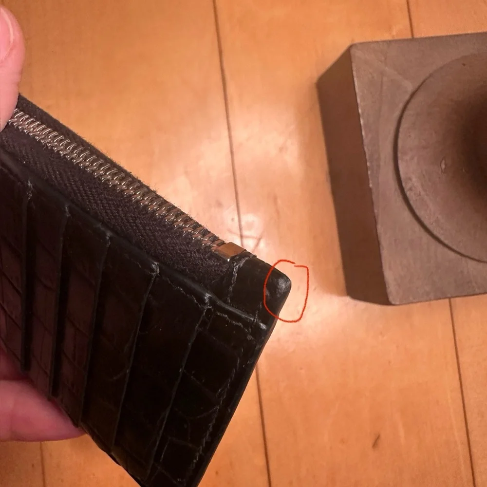 Saint Laurent Black Croc-Embossed card holder/wallet - Picture 16 of 16